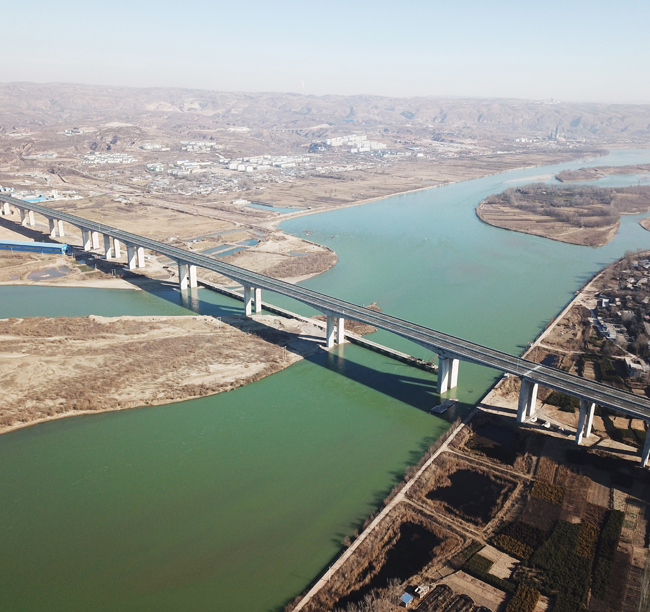 2-山西晉蒙黃河大橋全長2178米，是...
